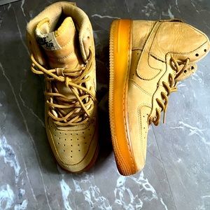 Nike suede airforces